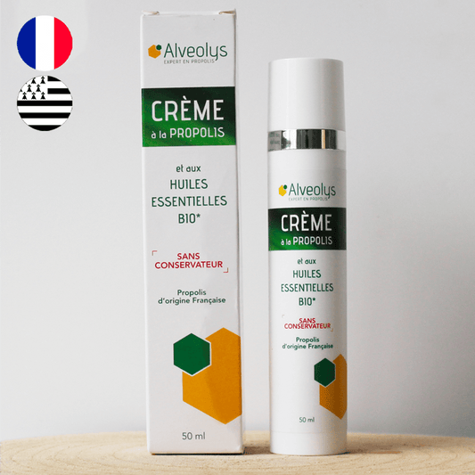 Propolis cream and organic essential oils